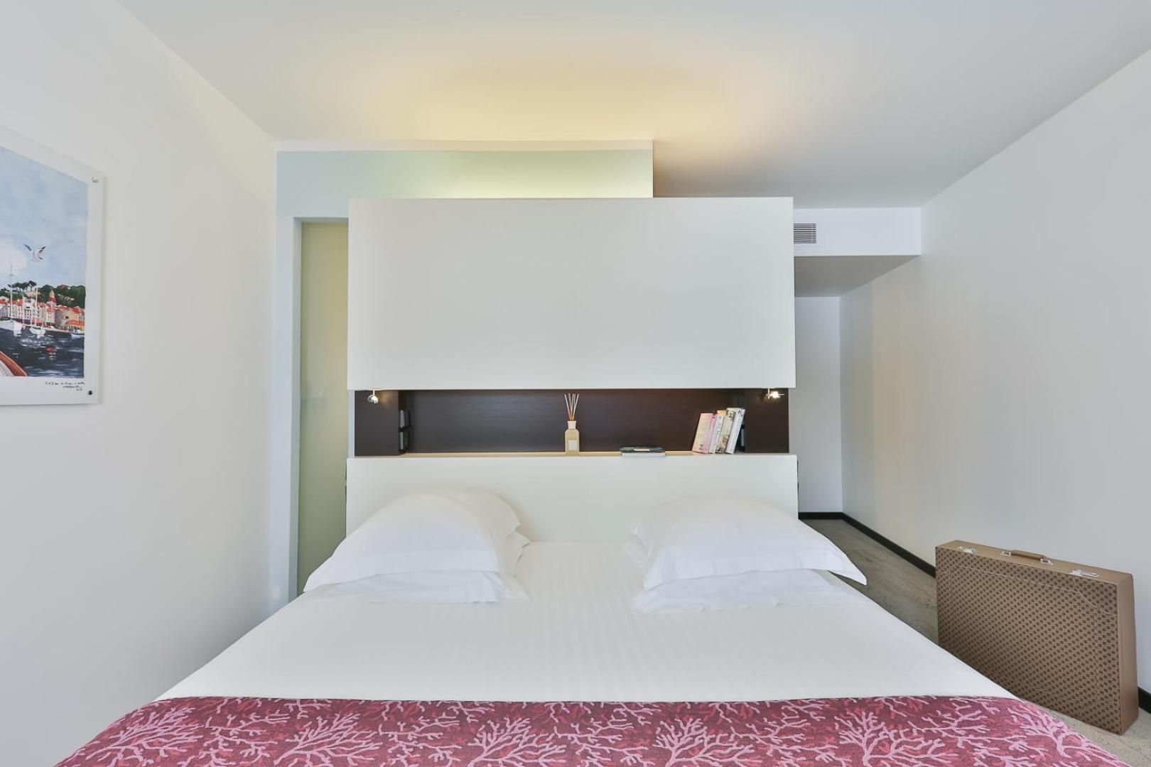Royal Antibes - Luxury Hotel, Residence, Beach & Spa Værelse billede
